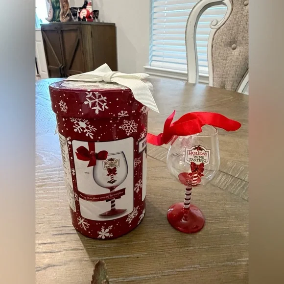 Assorted Wine and Grape Christmas Tree Ornament Set 32 Pieces - Picture 14 of 15